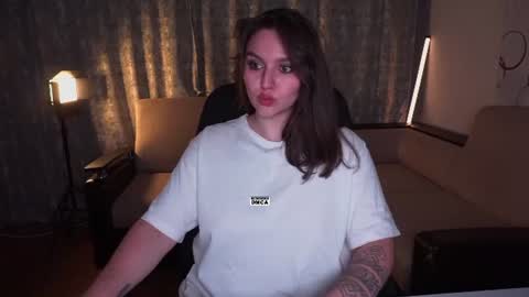 Karina online show from June 22, 2026, 3:42 pm