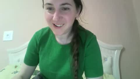 hootloove69 online show from March 18, 2026, 6:00 pm