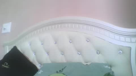 hootloove69 online show from May 17, 2026, 4:14 pm