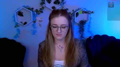 hope_shadow online show from June 11, 2026, 7:12 pm