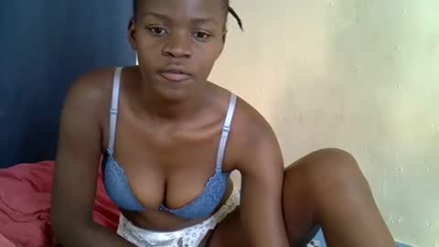 hope_terry online show from February 13, 2025, 4:43 am