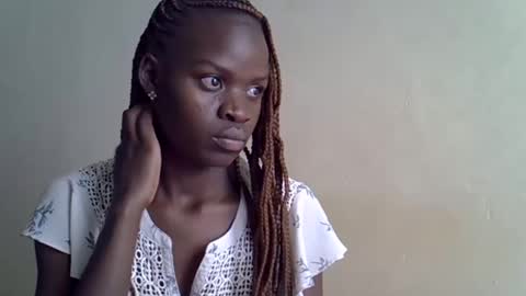 hope_terry online show from February 17, 2025, 8:52 am