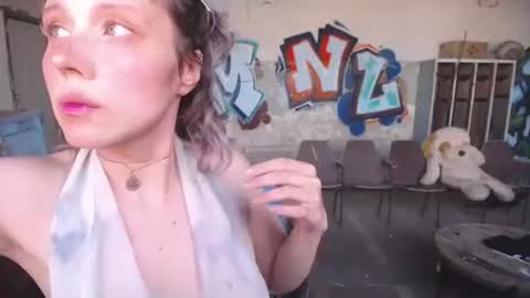 Roxy online show from September 9, 2025, 2:38 pm