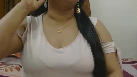 horneydesibabe online show from October 26, 2025, 6:36 pm