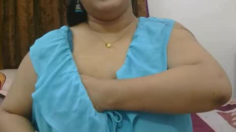 horneydesibabe online show from October 30, 2025, 4:52 pm