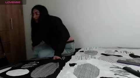 hornienextdoor online show from November 12, 2025, 3:23 pm