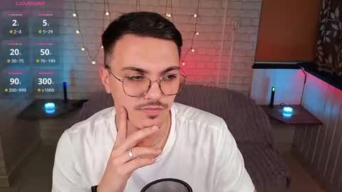 Snapshot of horny__jonathan chatting on September 21, 2025, 2:24 am Jonathan online show from September 21, 2025, 2:24 am