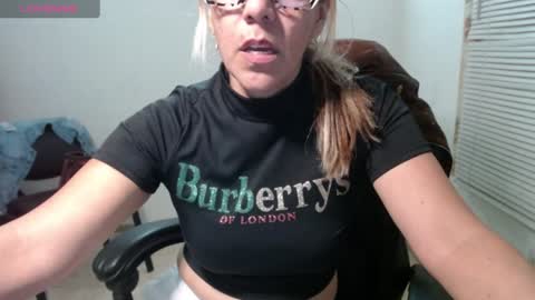 horny and daring online show from December 24, 2024, 12:22 am