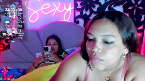 CATALINA Y LAURA  online show from December 25, 2024, 10:48 pm