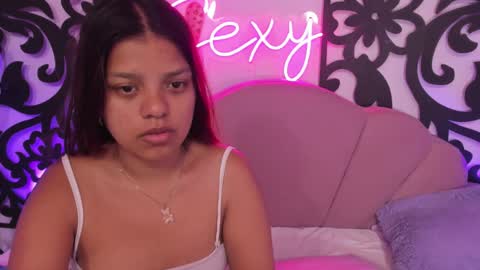 CATALINA Y LAURA  online show from March 12, 2025, 11:20 am