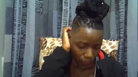 Snapshot of horny_baddie18 chatting on April 2, 2026, 3:04 am Leila online show from April 2, 2026, 3:04 am
