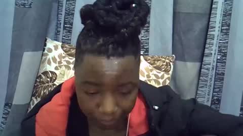 Snapshot of horny_baddie18 chatting on April 5, 2026, 6:38 pm Leila online show from April 5, 2026, 6:38 pm
