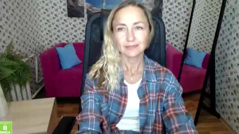 horny_blonds online show from September 29, 2025, 9:25 am