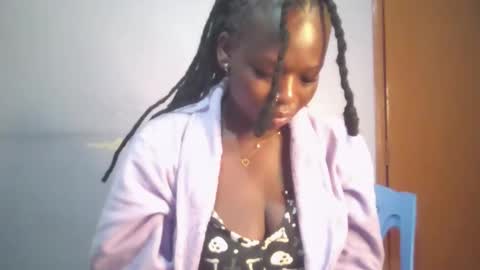 Snapshot of horny_hearts chatting on October 5, 2025, 3:49 am phanice online show from October 5, 2025, 3:49 am