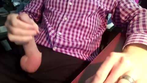 Horny Hubby online show from May 8, 2026, 5:07 pm