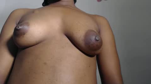 Snapshot of horny_iris chatting on October 4, 2025, 7:01 pm Iris online show from October 4, 2025, 7:01 pm