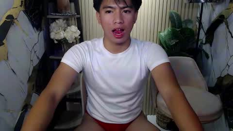 cum boy james online show from April 18, 2026, 9:02 am