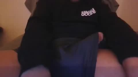 Snapshot of horny_matias chatting on February 21, 2025, 5:02 am horny_matias online show from February 21, 2025, 5:02 am