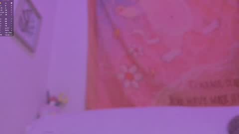 The girl with butterfly lips online show from February 15, 2025, 4:14 am