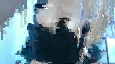 Snapshot of horny_mommy17 chatting on January 22, 2025, 7:13 pm armina online show from January 22, 2025, 7:13 pm