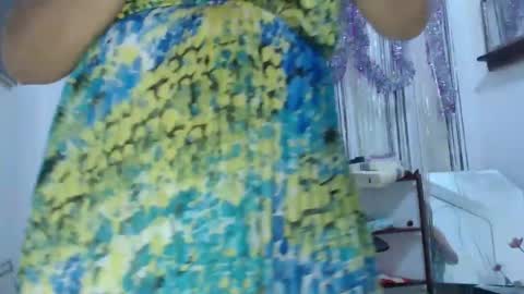 Snapshot of horny_mommy17 chatting on February 10, 2025, 12:19 am armina online show from February 10, 2025, 12:19 am