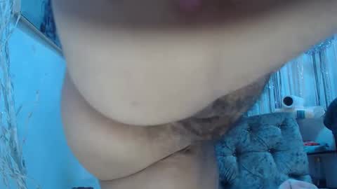 Snapshot of horny_mommy17 chatting on March 12, 2025, 12:10 am armina online show from March 12, 2025, 12:10 am
