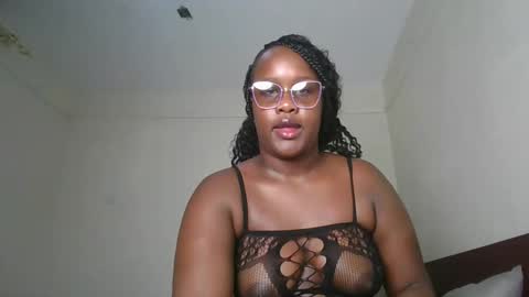 Lucy online show from February 19, 2026, 1:23 am