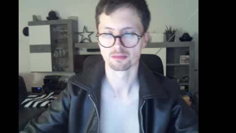 Snapshot of horny_sexy_1 chatting on October 28, 2025, 10:45 pm horny_sexy_1 online show from October 28, 2025, 10:45 pm