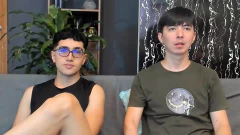 Alex and Camilo online show from September 22, 2025, 8:44 pm