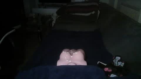 Snapshot of hornyandi1981 chatting on April 8, 2026, 2:11 am Andi online show from April 8, 2026, 2:11 am