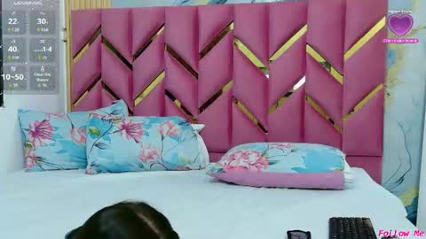 Khloe  online show from August 6, 2026, 1:07 am