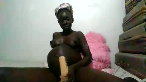 Yvy online show from November 2, 2025, 5:37 pm