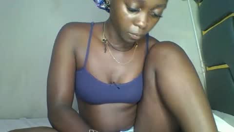 Bella online show from January 6, 2026, 4:38 am