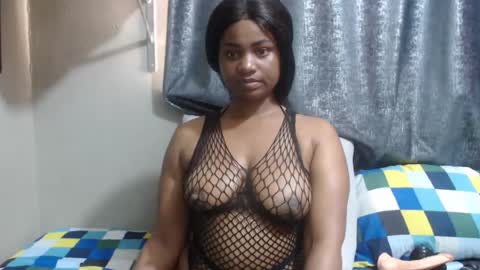 hornyebony4uxx online show from June 29, 2026, 12:49 pm