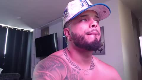 hornygirl_20000 online show from September 14, 2025, 9:36 pm