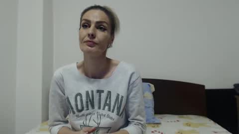 AshlineKatte online show from December 19, 2024, 8:02 pm