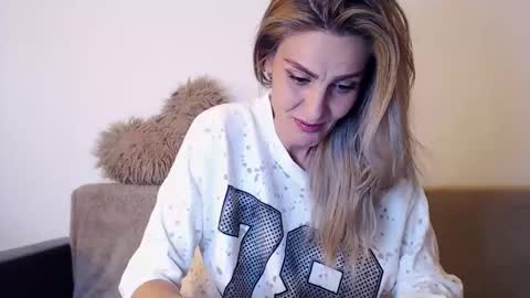 AshlineKatte online show from May 11, 2026, 12:22 pm