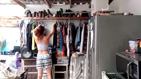 Nix  D online show from November 8, 2025, 8:14 am