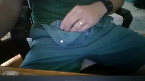 Snapshot of hornyhubby1001 chatting on September 28, 2025, 6:24 pm hornyhubby1001 online show from September 28, 2025, 6:24 pm