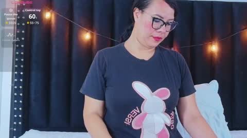 Snapshot of hornylatimommy chatting on October 12, 2025, 11:53 am Natasha  online show from October 12, 2025, 11:53 am