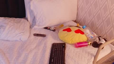 Snapshot of hornylatimommy chatting on October 30, 2025, 9:59 pm Natasha  online show from October 30, 2025, 9:59 pm