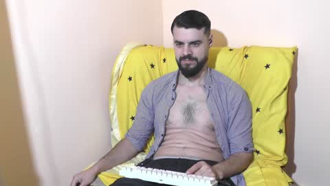 Snapshot of hornymaster93 chatting on January 13, 2025, 10:25 am hornymaster online show from January 13, 2025, 10:25 am