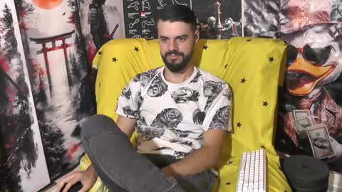 Snapshot of hornymaster93 chatting on September 28, 2025, 1:55 am hornymaster online show from September 28, 2025, 1:55 am