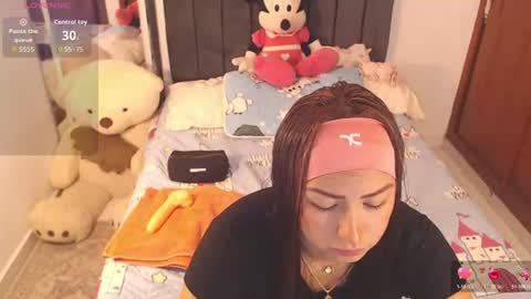 Snapshot of hornymillf_ chatting on June 18, 2026, 2:54 pm C I A R A online show from June 18, 2026, 2:54 pm