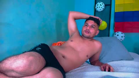 hornyshow1 online show from May 30, 2026, 4:20 am