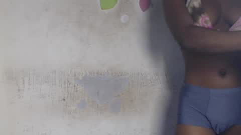 Snapshot of hornyslut_xx chatting on April 30, 2026, 8:09 am Bella online show from April 30, 2026, 8:09 am