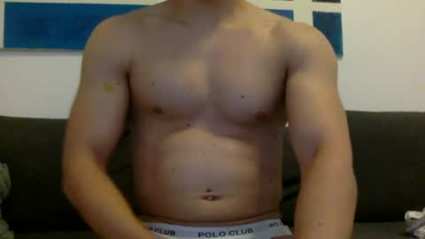 hornyspaniard93 online show from June 18, 2026, 11:36 am