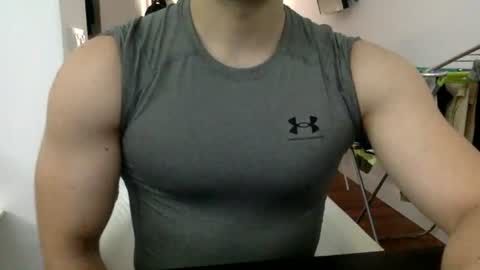hornyspaniard93 online show from June 24, 2026, 4:39 pm