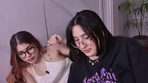 little cutties online show from July 17, 2026, 7:04 am