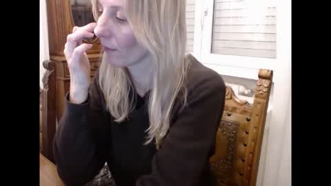 Hornyssima online show from November 5, 2025, 6:08 pm